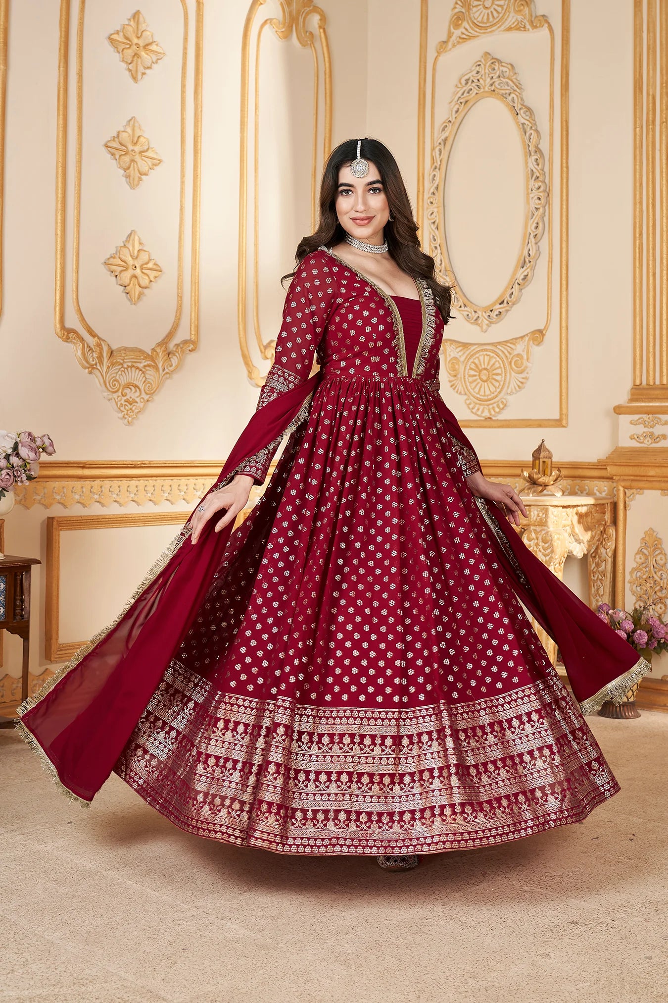 Thread embroidery dupatta