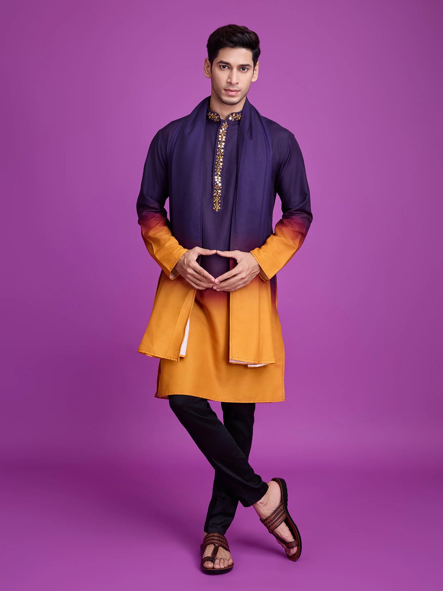 Hand mirror work kurta