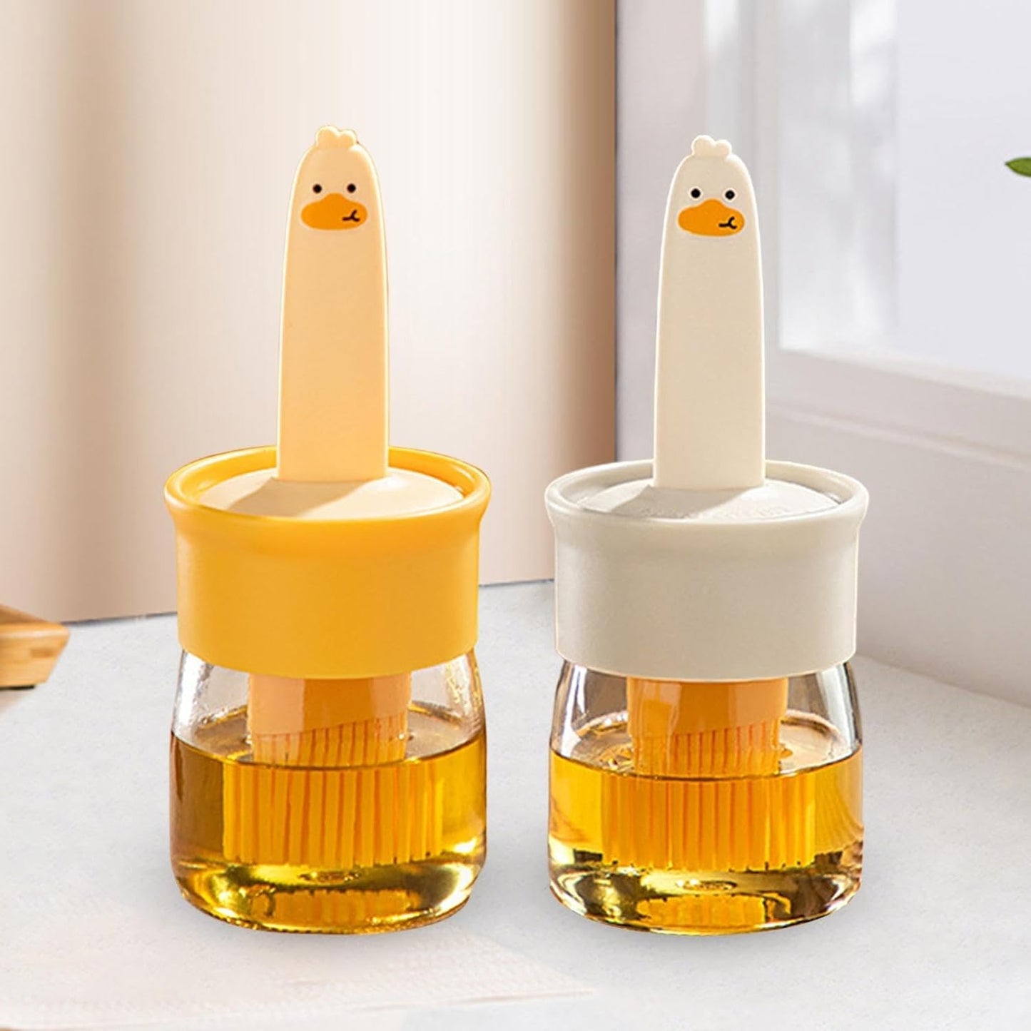 OIL DISPENSER WITH DUCK SILICON BRUSH