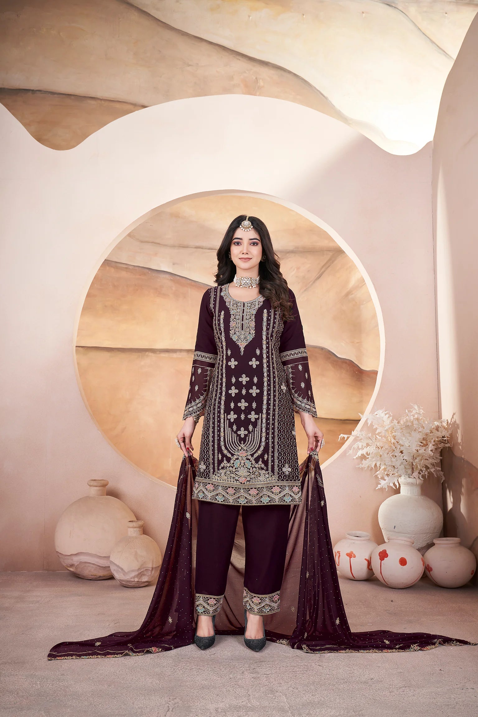 Embroidered suit set
