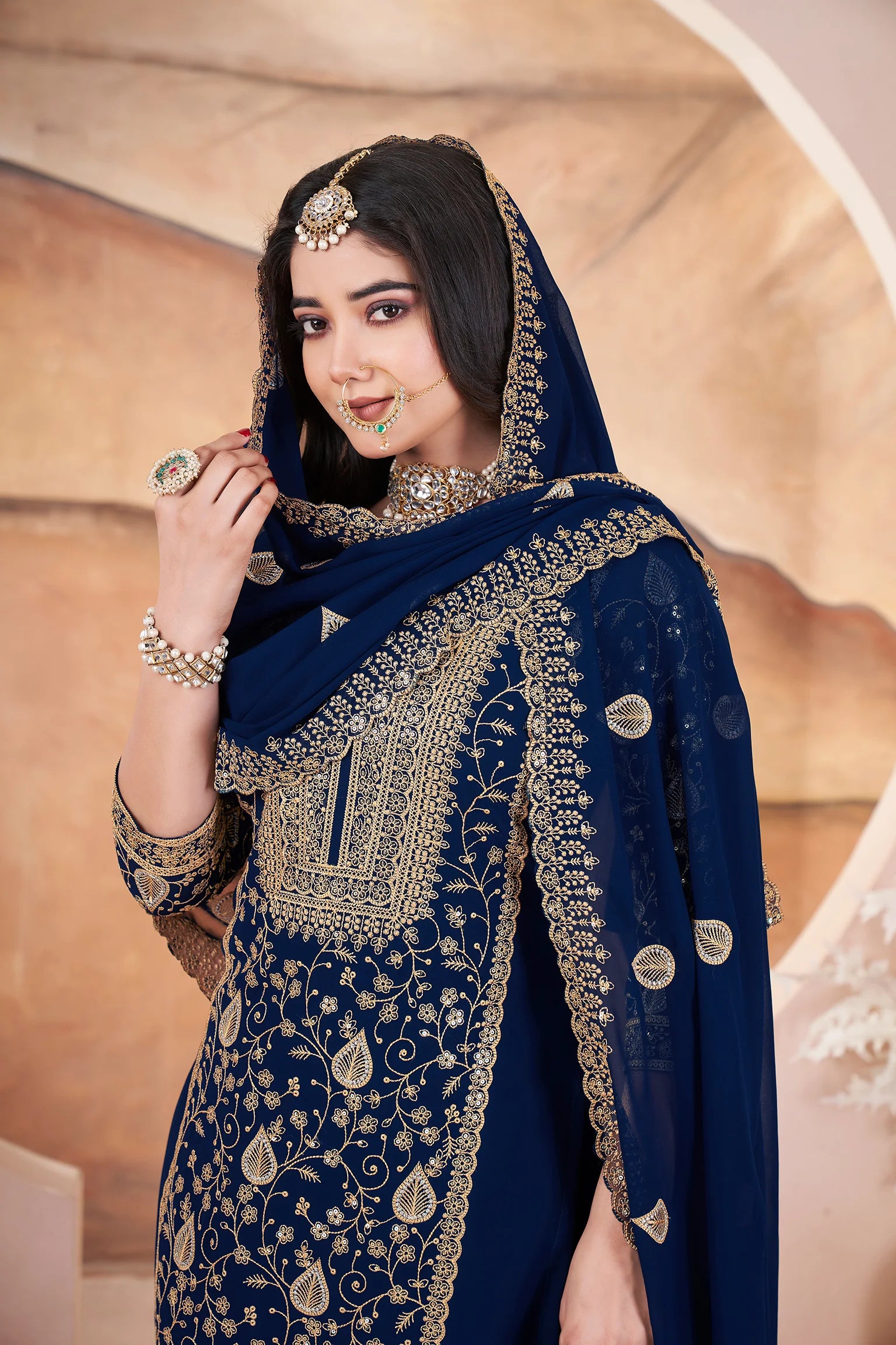 Designer suit set for women