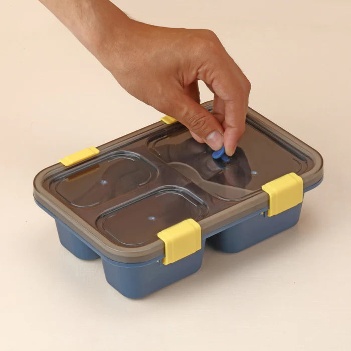 PLASTIC LUNCH BOX FOR KIDS, LUNCH BOX FOR KIDS.