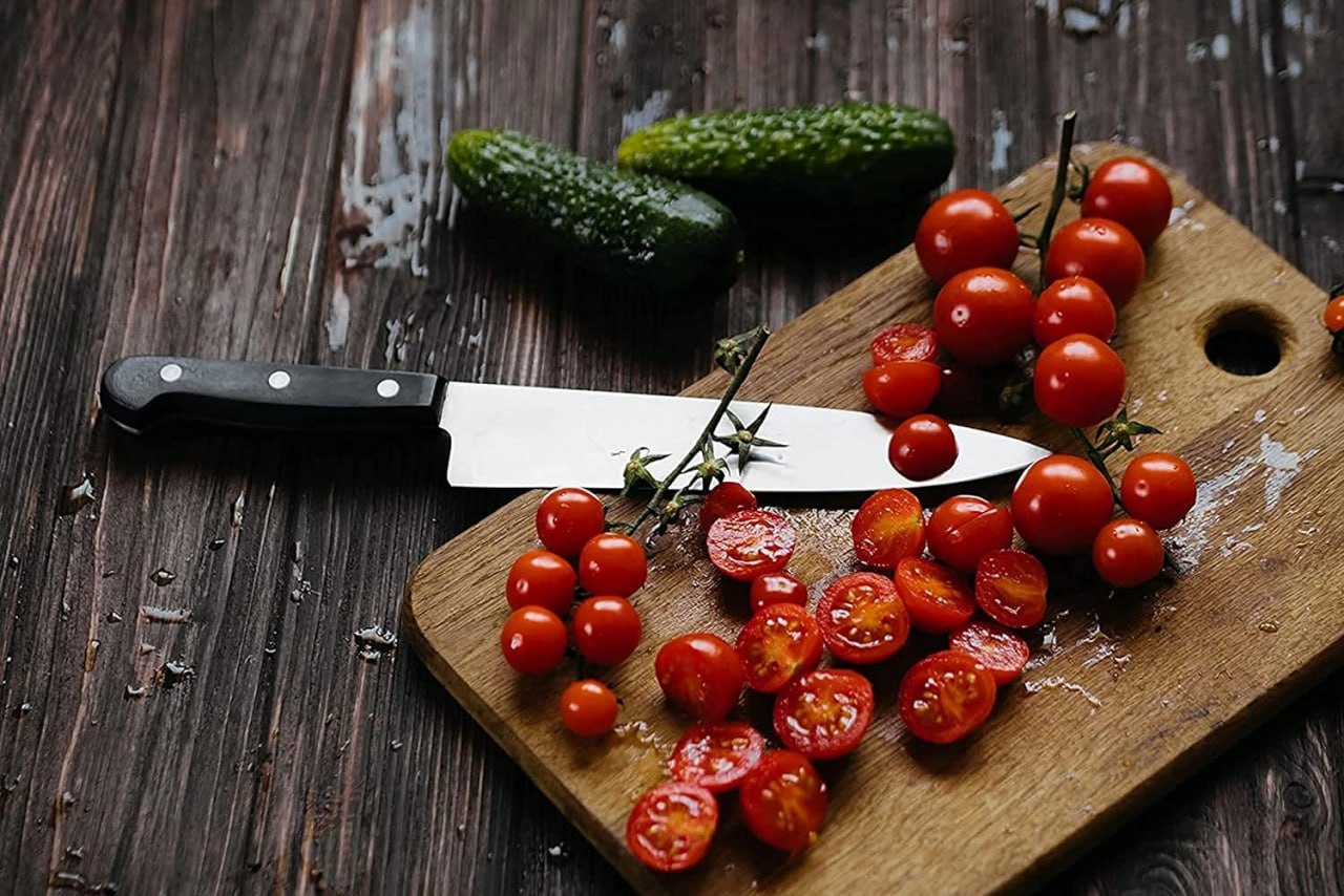 Wooden Chopping Board with Knife Set and Scissor, 6 Piece.